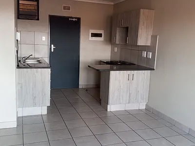 2 Bedroom Apartment To Rent in Pretoria - l8Lp.webp
