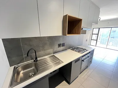 1 Bedroom Apartment To Rent in Pretoria - lPlR.webp