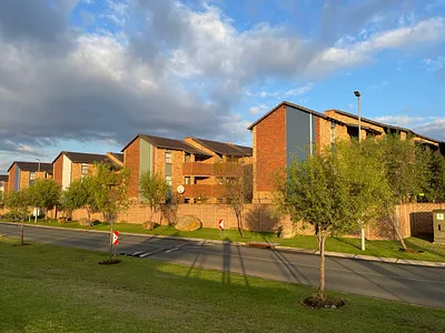 2 Bedroom Apartment To Rent in Johannesburg - Q84m.webp