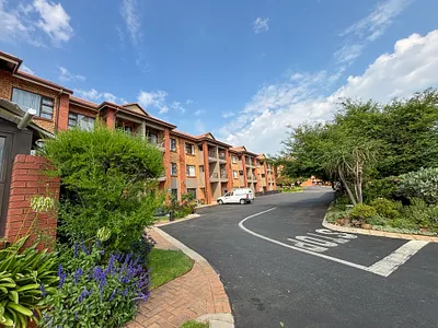 1 Bedroom Apartment To Rent in Krugersdorp - ibGS.webp