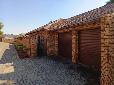 2 Bedroom Apartment To Rent in Akasia - 1wCF.webp