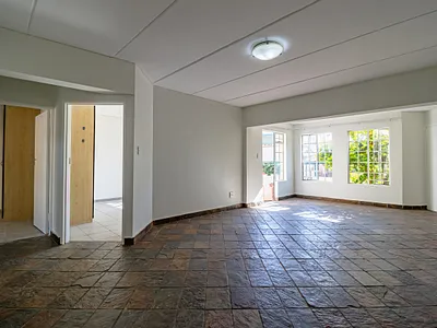 2 Bedroom Apartment For Sale in Randburg - 8kEN.webp