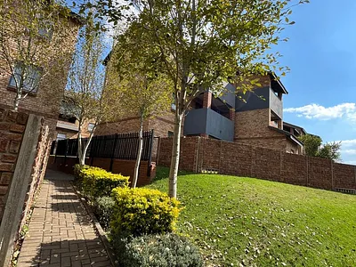 2 Bedroom Apartment To Rent in Midrand - IUlG.webp