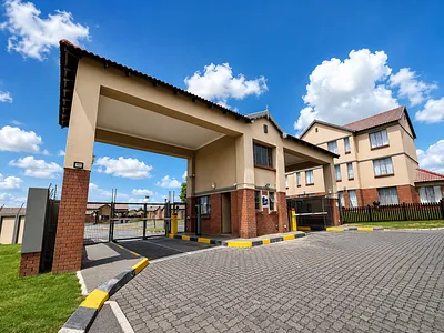 2 Bedroom Apartment To Rent in Kempton Park - TRUu.webp