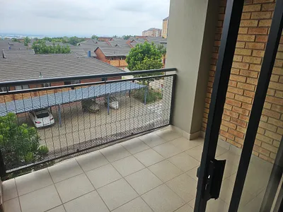 2 Bedroom Apartment To Rent in Randburg - 5fEt.webp