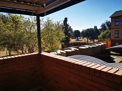 2 Bedroom Apartment To Rent in Pretoria - tGx8.webp