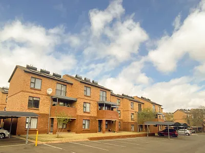 2 Bedroom Apartment To Rent in Pretoria - UkNK.webp