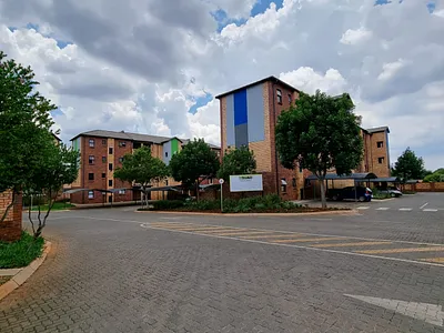 2 Bedroom Apartment To Rent in Pretoria - 7VAv.webp