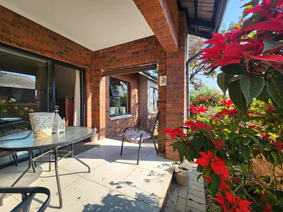 2 Bedroom Townhouse For Sale in Randburg - ISI8.webp
