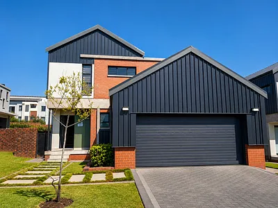 4 Bedroom Apartment To Rent in Randburg - o9yx.webp