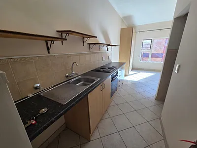 1 Bedroom Townhouse To Rent in Pretoria - HlE7.webp