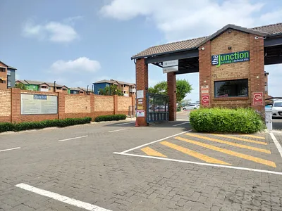 2 Bedroom Apartment To Rent in Centurion - ro5r.webp