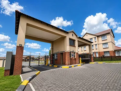 2 Bedroom Apartment To Rent in Kempton Park - DSz3.webp
