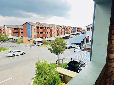 2 Bedroom Apartment For Sale in Johannesburg - sntt.webp