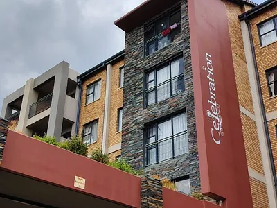 2 Bedroom Apartment To Rent in Randburg - uakl.webp