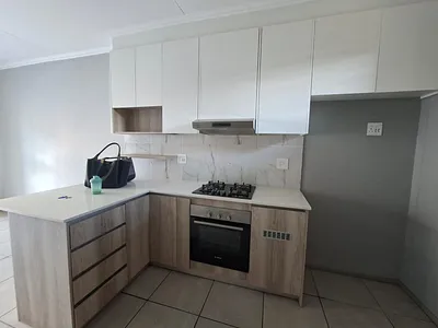 2 Bedroom Apartment To Rent in Midrand - EWDk.webp
