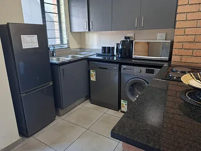 2 Bedroom Apartment To Rent in Midrand - 7eOo.webp