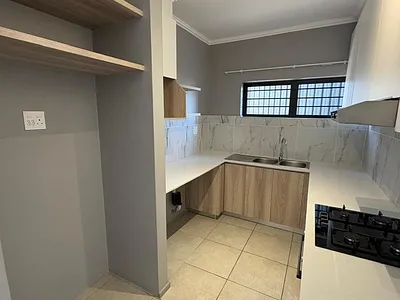 3 Bedroom Apartment To Rent in Midrand - 06mj.webp