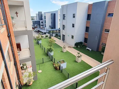 1 Bedroom Apartment To Rent in Pretoria - 39i8.webp