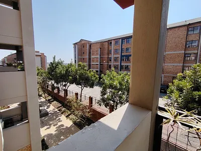 1 Bedroom Apartment To Rent in Randburg - 8I22.webp