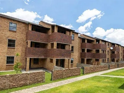 2 Bedroom Apartment To Rent in Johannesburg - DKtW.webp