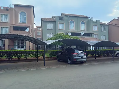 2 Bedroom Apartment For Sale in Germiston - bQe6.webp