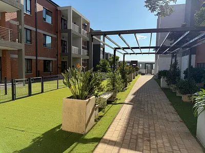 2 Bedroom Apartment For Sale in Pretoria - qZ9y.webp