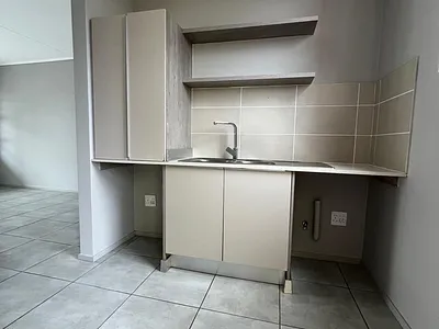 2 Bedroom Apartment To Rent in Centurion - 3z2T.webp