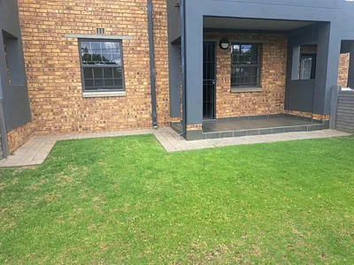 2 Bedroom Apartment To Rent in Pretoria - rULY.webp