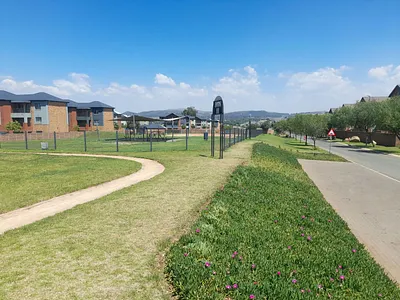2 Bedroom Apartment For Sale in Johannesburg - img