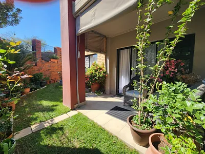 2 Bedroom Apartment For Sale in Randburg - qGqj.webp