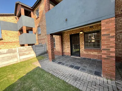 2 Bedroom Apartment For Sale in Midrand - ecWb.webp