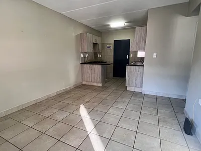 2 Bedroom Apartment For Sale in Pretoria - TdRe.webp
