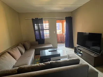 2 Bedroom Apartment For Sale in Pretoria - 2OwH.webp