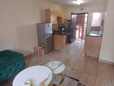2 Bedroom Apartment For Sale in Pretoria - T7Wq.webp