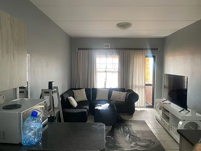 2 Bedroom Apartment For Sale in Pretoria - wWD3.webp