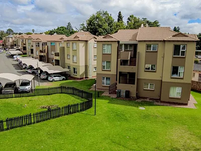 2 Bedroom Apartment For Sale in Johannesburg - 2p7Z.webp