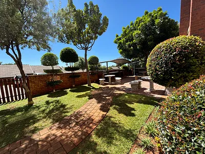 2 Bedroom Apartment For Sale in Pretoria - rOXr.webp