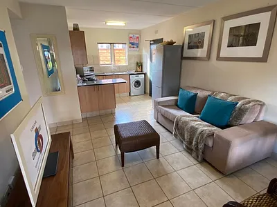 2 Bedroom Apartment For Sale in Pretoria - HkR0.webp