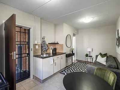 1 Bedroom Apartment To Rent in Midrand - Y02q.webp