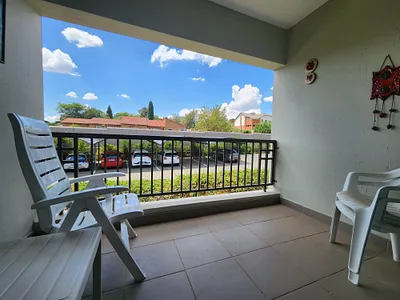 2 Bedroom Apartment For Sale in Sandton - ehmZ.webp