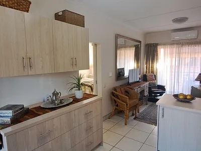 1 Bedroom Apartment For Sale in Pretoria - v3Tr.webp