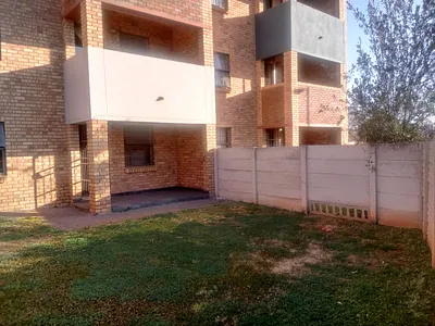 2 Bedroom Apartment To Rent in Pretoria - zk4A.webp