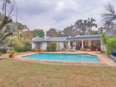 4 Bedroom House For Sale in Sandton - vTry.webp