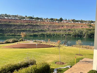 2 Bedroom Apartment For Sale in Pretoria - V1X0.webp