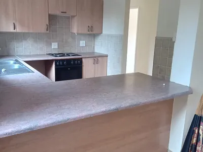 2 Bedroom Apartment To Rent in Germiston - uLZ0.webp