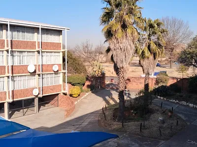 2 Bedroom Apartment To Rent in Germiston - 4l1k.webp