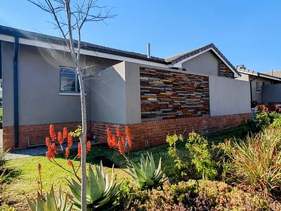 2 Bedroom Townhouse For Sale in Pretoria - vjPN.webp