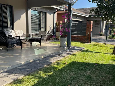 2 Bedroom House For Sale in Pretoria - 8HQN.webp