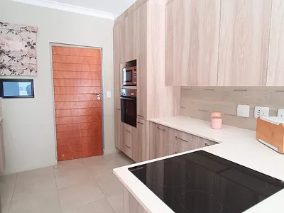 1 Bedroom Apartment To Rent in Pretoria - BpYY.webp